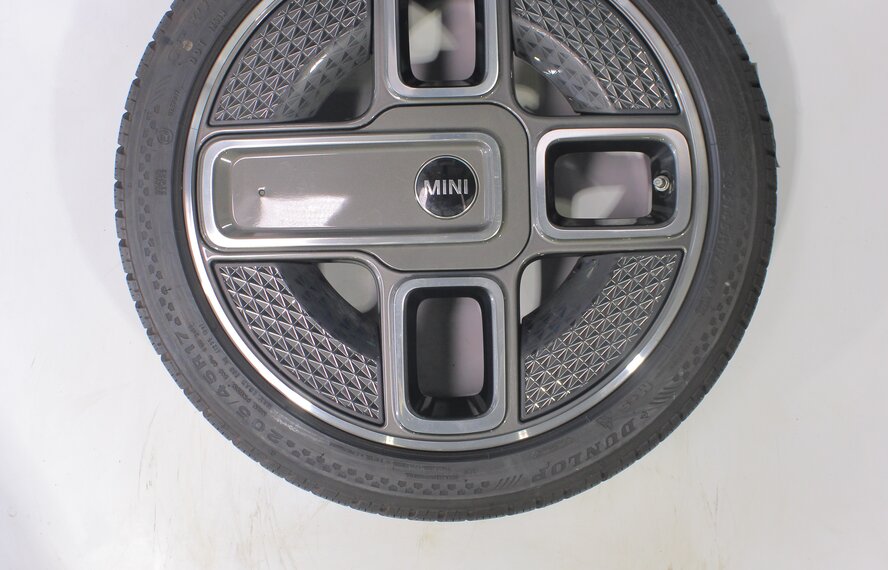 Mini Mini Cooper / S / One / Convertible F55 F56 F57 737 17 inch rims Dunlop Winter tires Original