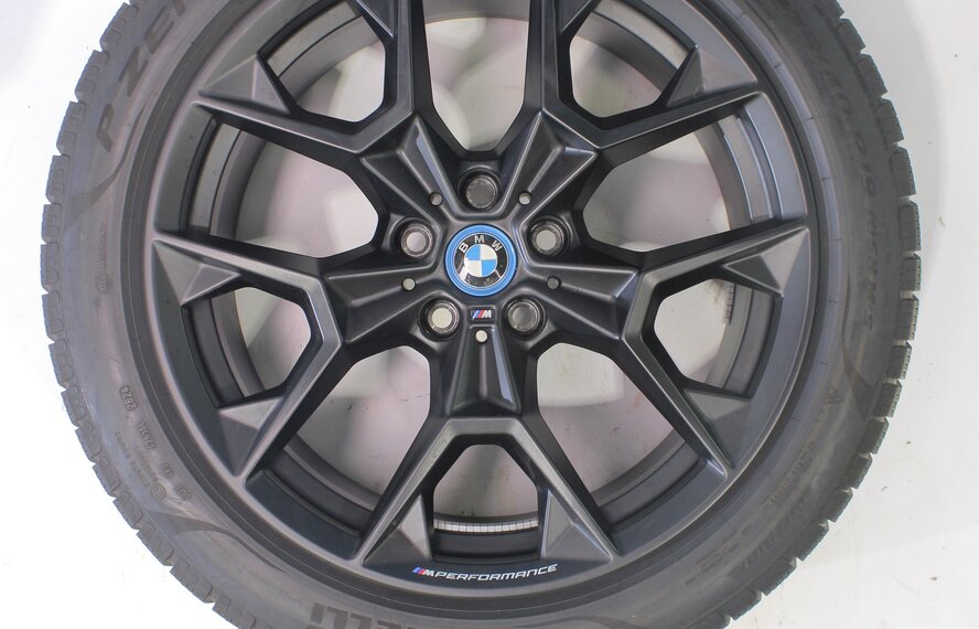 BMW BMW 5 series i5 G60 G61 942M 19 inch rims Pirelli Winter tires Original