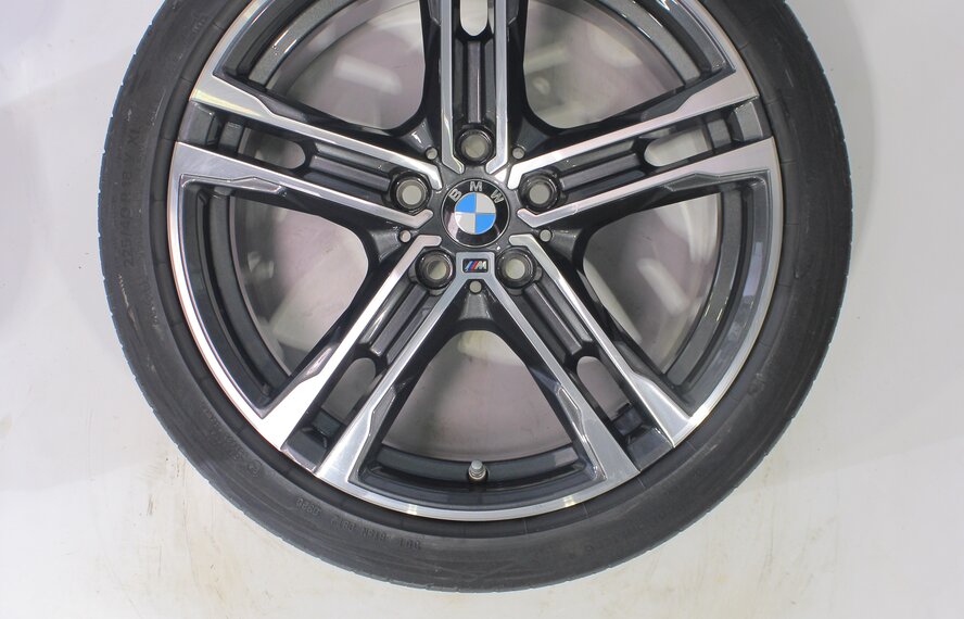 BMW BMW 1 2 series F40 F44 2 series Gran Coupe 819M 18 inch rims Continental Summer Tires Original