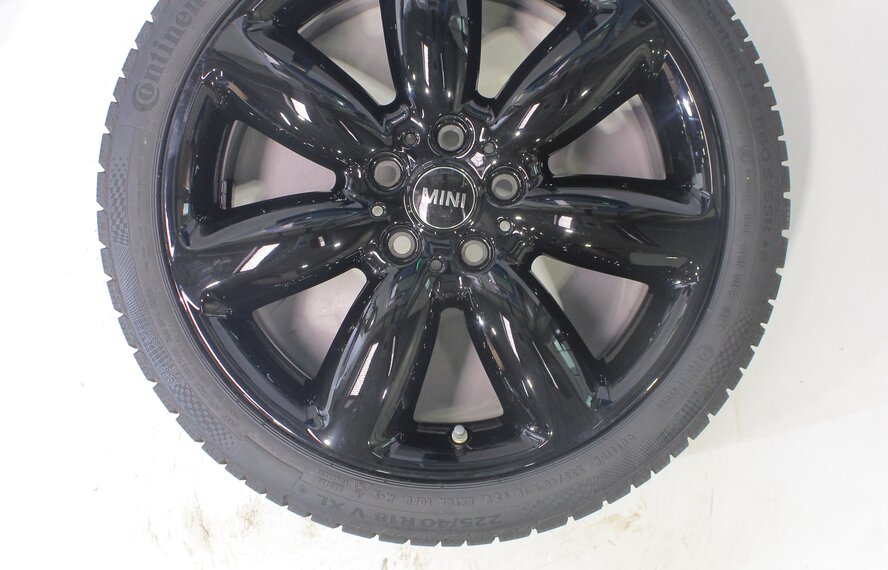 Mini Mini Clubman F54 521 18 inch rims Continental Runflat Winter tires Original