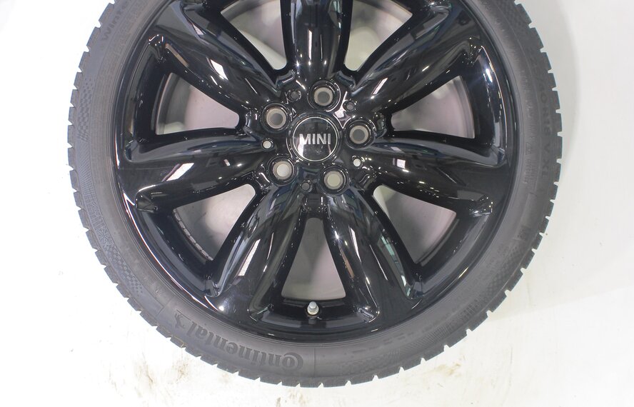 Mini Mini Clubman F54 521 18 inch rims Continental Runflat Winter tires Original