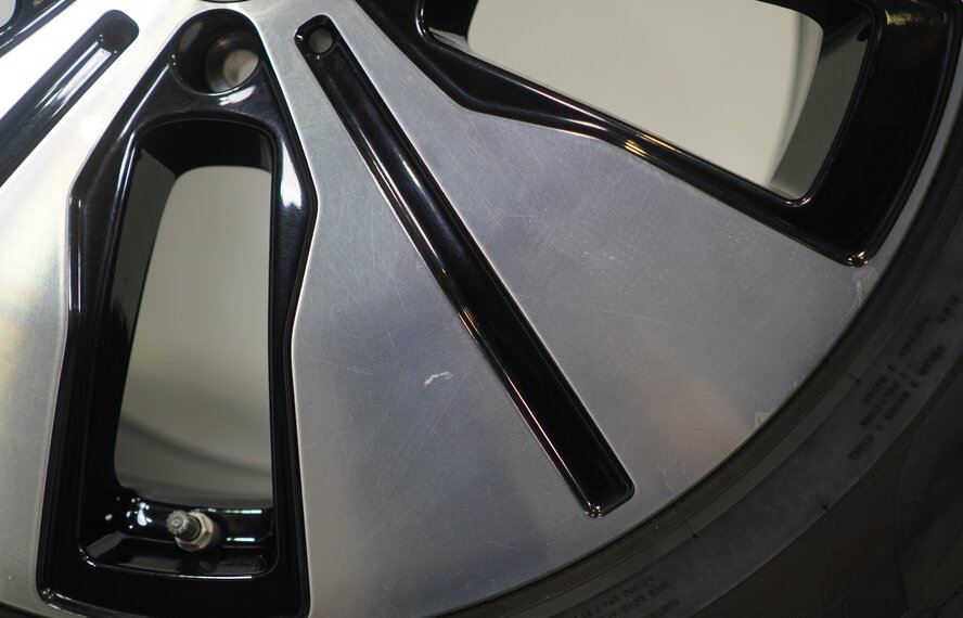 Mercedes Mercedes EQC N293 C293 19 inch rims Pirelli Runflat Winter tires Original