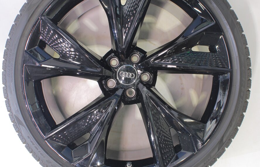 Audi Audi RS6 22 inch rims Pirelli Winter tires Original