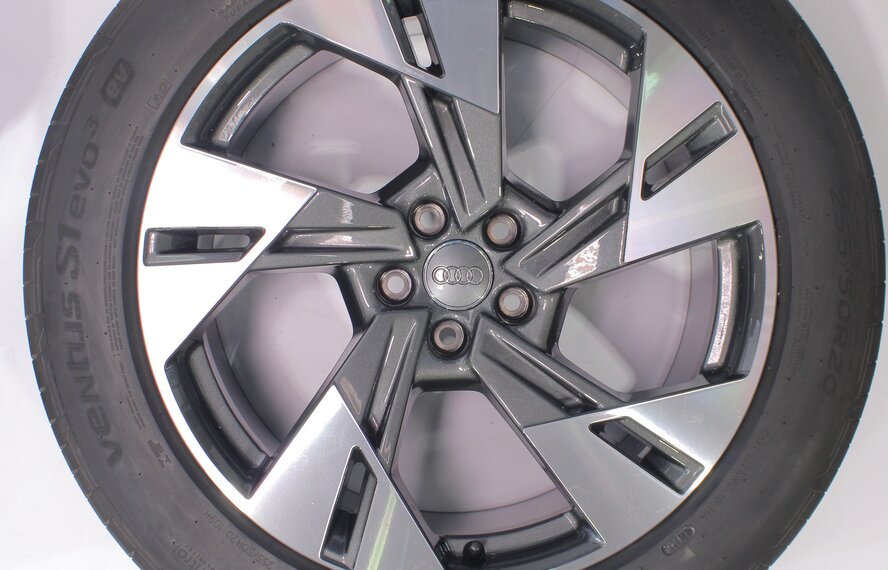 Audi Audi e-tron GE Q8 e-tron 20 inch wheels Hankook Summer Tires Original