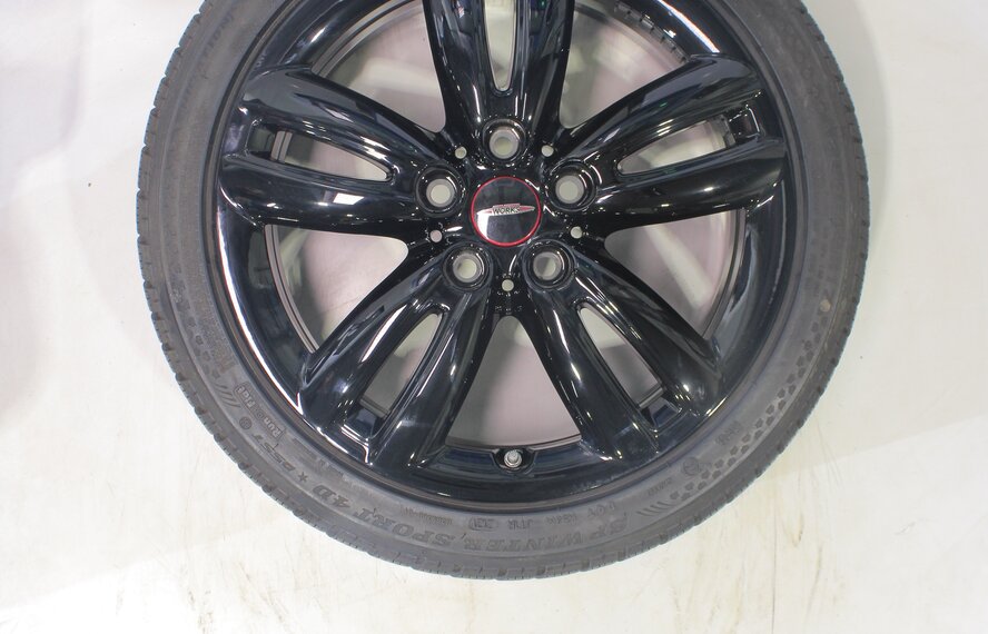 Mini Mini Cooper / S / One / Convertible F55 F56 F57 JCW501 17 inch rims Dunlop Runflat Winter tires Original