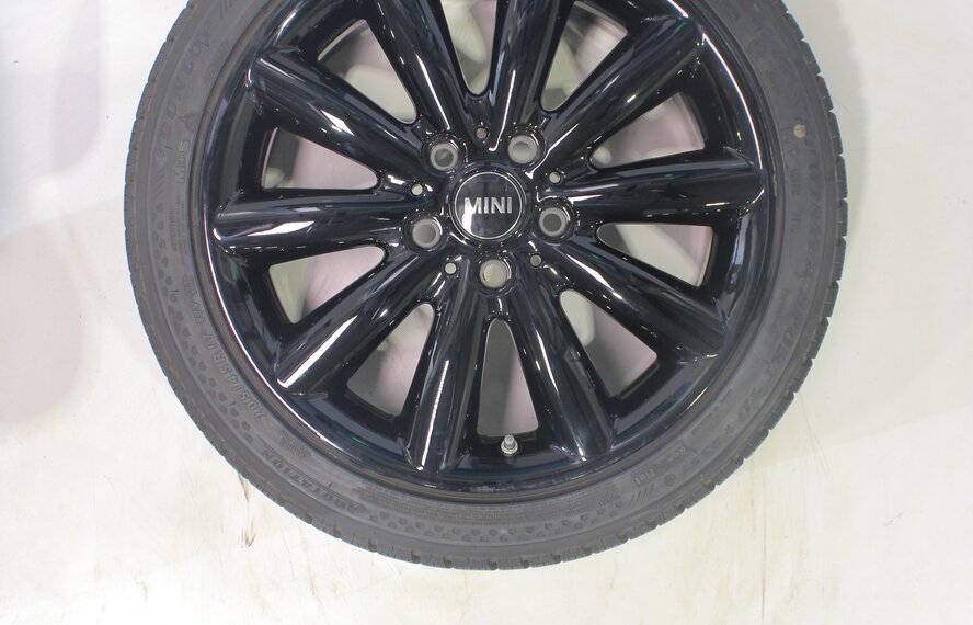 Mini Mini Cooper / S / One / Convertible F55 F56 F57 499 17 inch rims Dunlop Runflat Winter tires Original