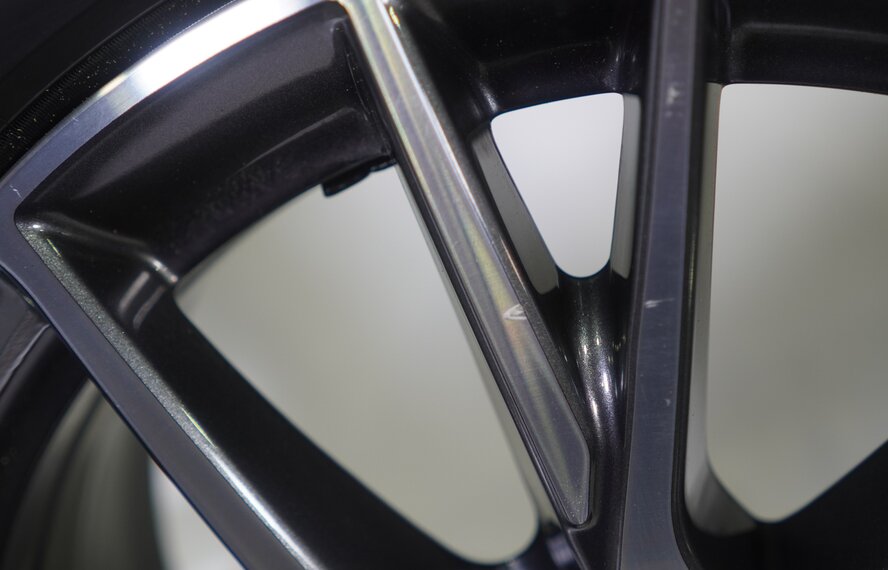 BMW BMW 1 2 series F40 F44 2 series Gran Coupe 489 17 inch rims Pirelli Winter tires Original