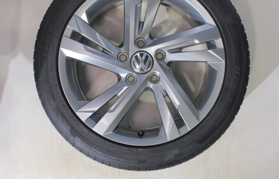 Volkswagen Volkswagen Golf 5 6 7 8 Valencia 17 inch rims Nexen Summer Tires Original