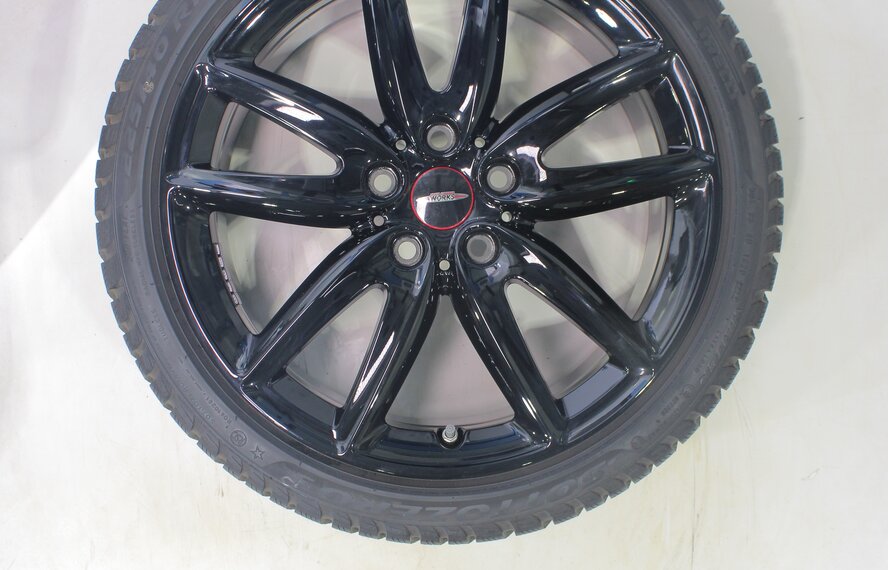 Mini Mini Clubman F54 JCW815 18 inch rims Pirelli Runflat Winter tires Original