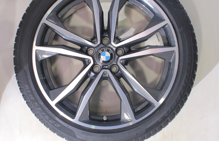 BMW BMW X1 F48 X2 F39 715M 19 inch rims Pirelli Runflat Winter tires New Original