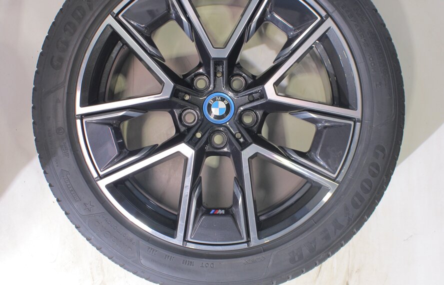 BMW BMW 4 series i4 G26 858M 18 inch rims Goodyear Winter tires Original
