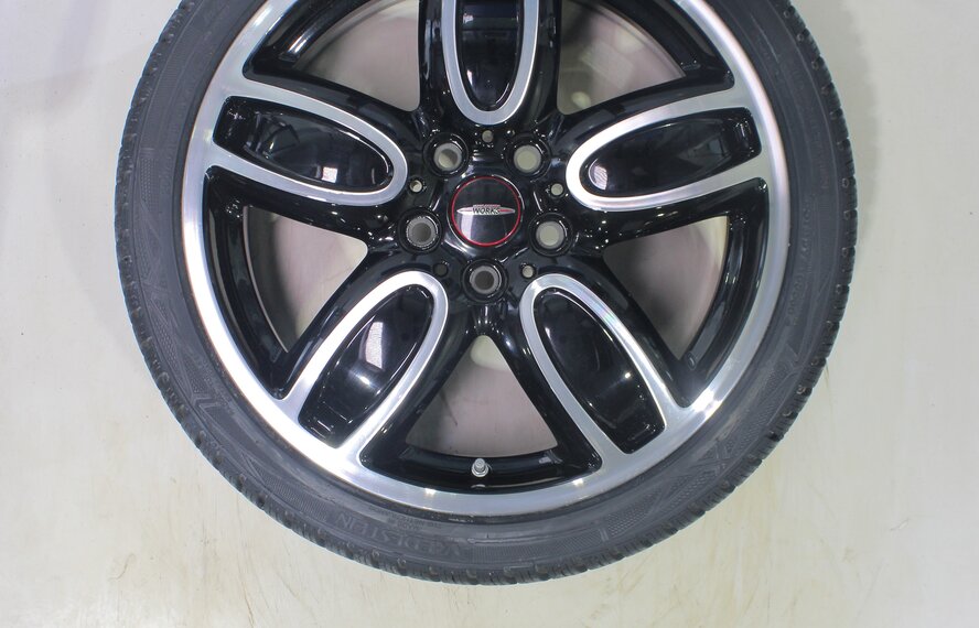 Mini Mini Cooper / S / One / Convertible F55 F56 F57 JCW509 18 inch rims Vredestein Winter tires New Original