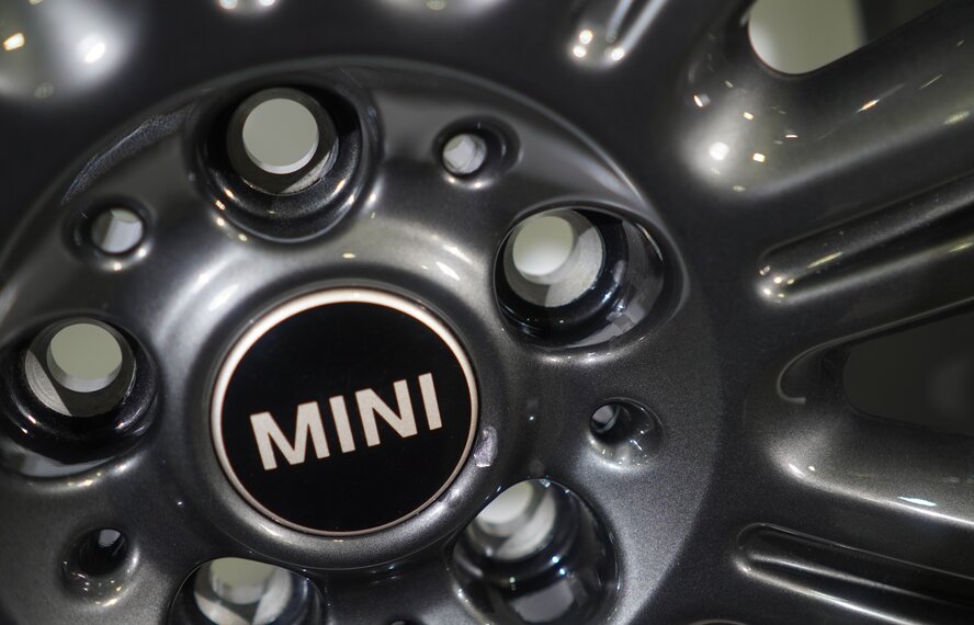 Mini Mini Clubman F54 524 18 inch rims Continental Runflat Winter tires Original