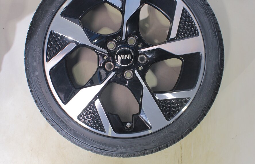 Mini Mini F65 / F66 One / Cooper / Cooper D / Cooper S 958 18 inch rims Vredestein Winter tires New Original