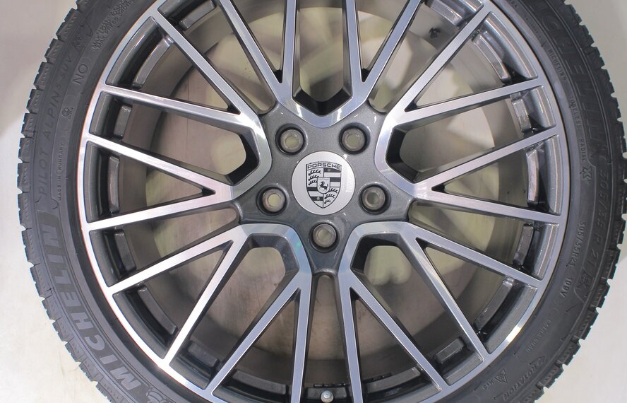 Porsche Porsche Cayenne Coupé 21 inch wheels Michelin Winter Tires Original