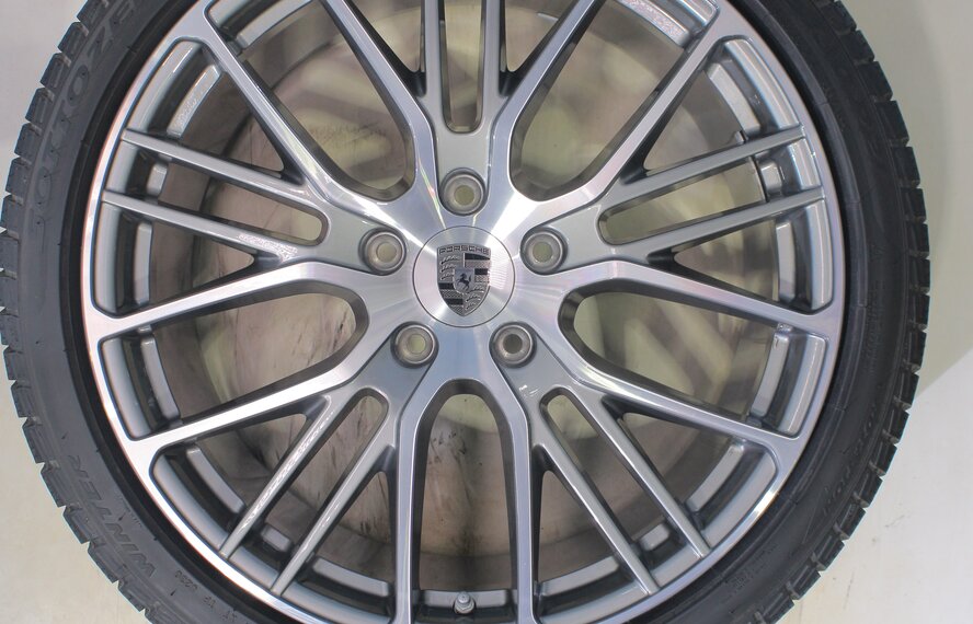 Porsche Porsche Panamera 971 21 inch rims Pirelli Winter tires Original