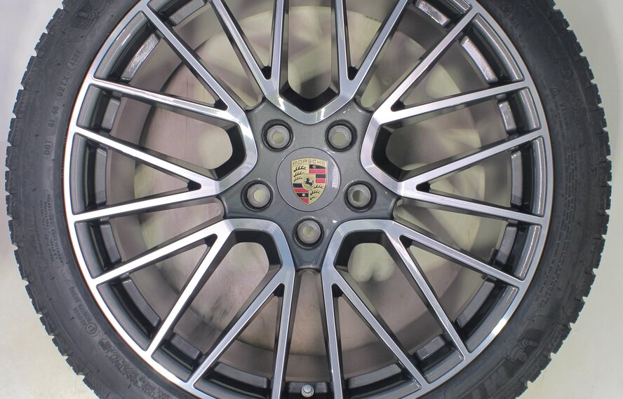 Porsche Porsche Cayenne E3 21 inch rims Michelin Winter tires Original