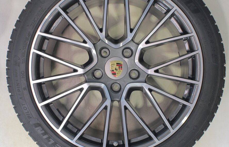 Porsche Porsche Cayenne E3 21 inch rims Michelin Winter tires Original