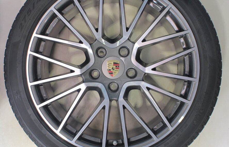 Porsche Porsche Cayenne Coupé 21 inch wheels Pirelli Winter Tires Original