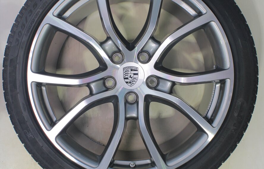 Porsche Porsche Cayenne E3 21 inch rims Pirelli Winter tires Original