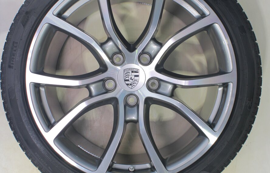 Porsche Porsche Cayenne E3 21 inch rims Pirelli Winter tires Original