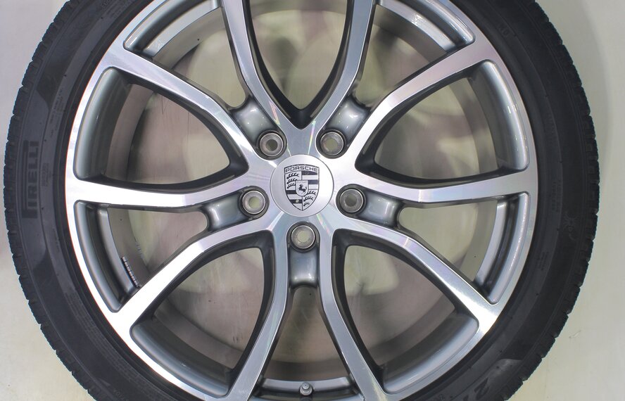 Porsche Porsche Cayenne E3 21 inch rims Pirelli Winter tires Original