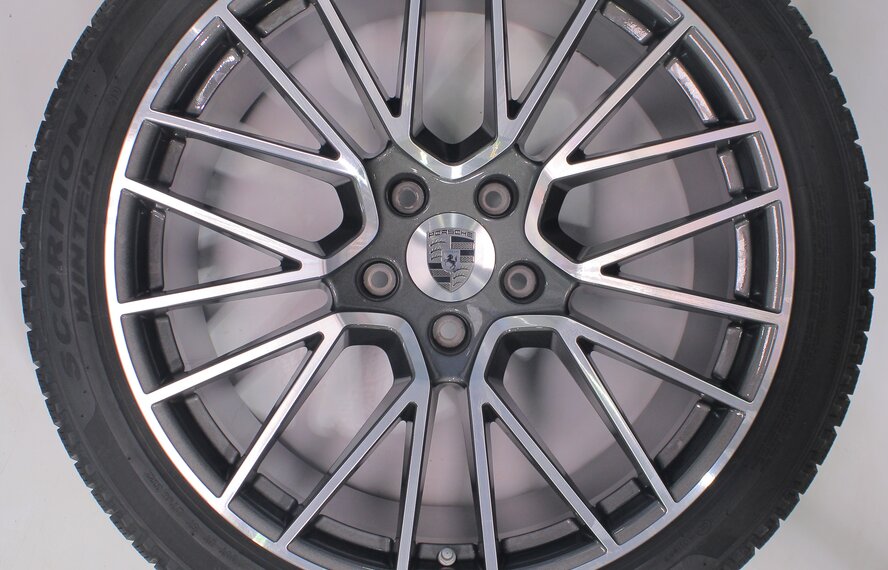 Porsche Porsche Cayenne E3 21 inch wheels Pirelli winter tires Original