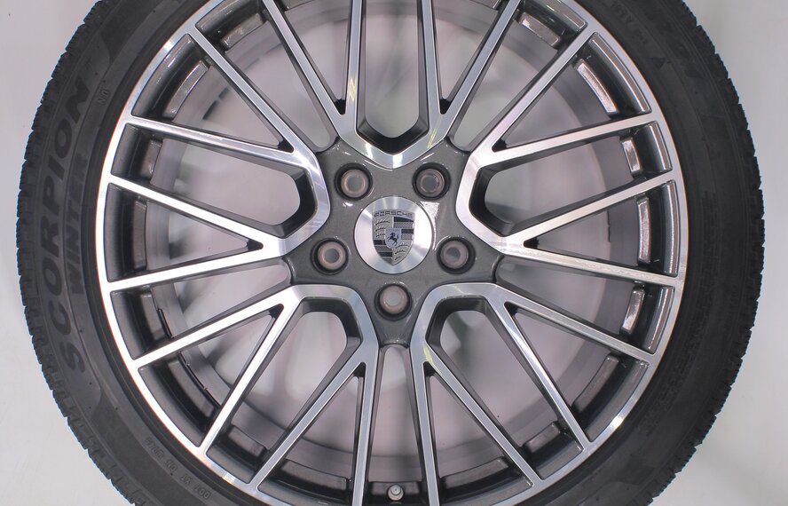 Porsche Porsche Cayenne E3 21 inch wheels Pirelli winter tires Original