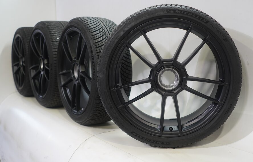Porsche Porsche 911 992.1 GTS 20 & 21 inch wheels Michelin Winter Tires Original
