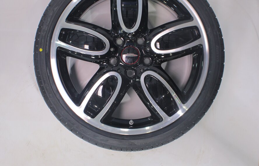 Mini Mini Cooper / S / One / Cabrio F55 F56 F57 JCW509 18 inch rims Pirelli Runflat Summer Tires New Original