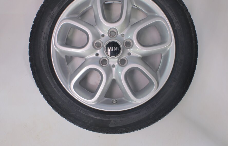 Mini Mini Cooper / S / One / Convertible F55 F56 F57 494 16 inch rims Pirelli Runflat Winter tires New Original