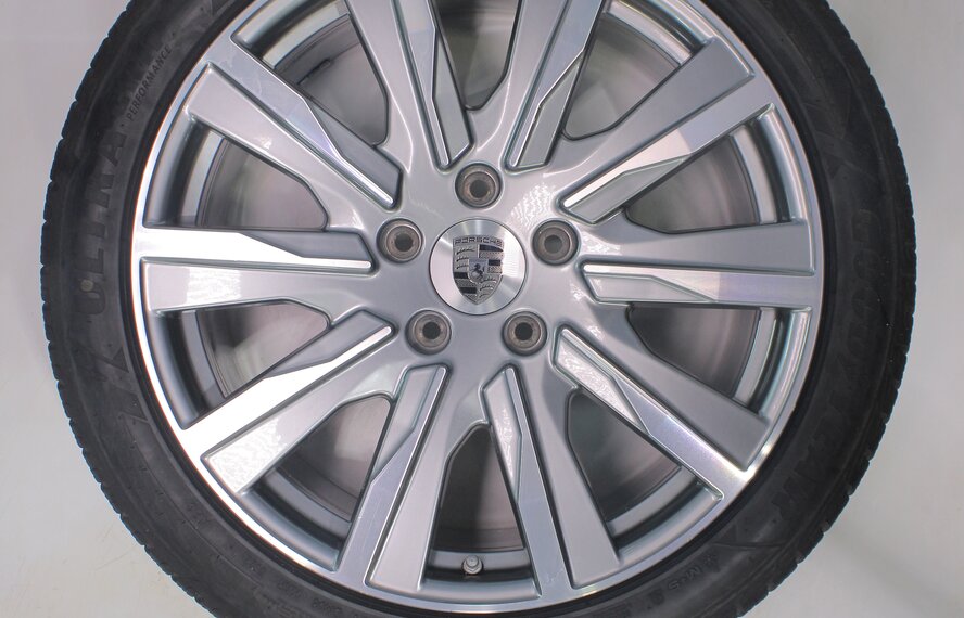 Porsche Porsche Taycan 4S S Turbo 20 inch rims Goodyear Winter tires Original