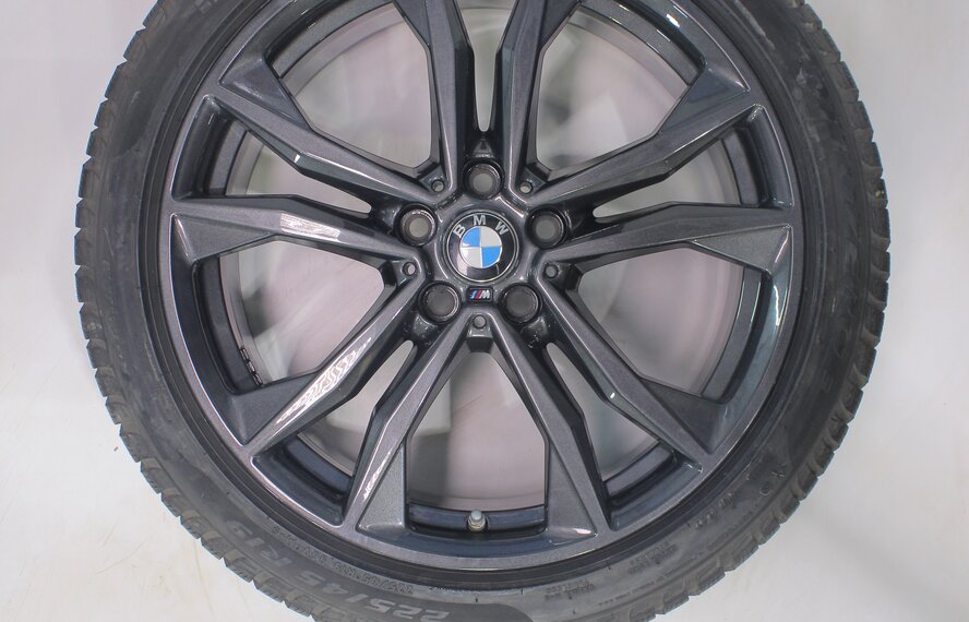BMW BMW X1 F48 X2 F39 715M 19 inch rims Pirelli Runflat Winter tires Original