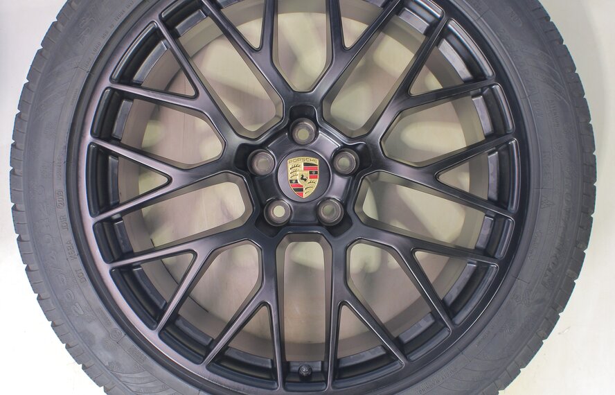 Porsche Porsche Macan II + III 95B 20 inch rims Dunlop Winter tires Original