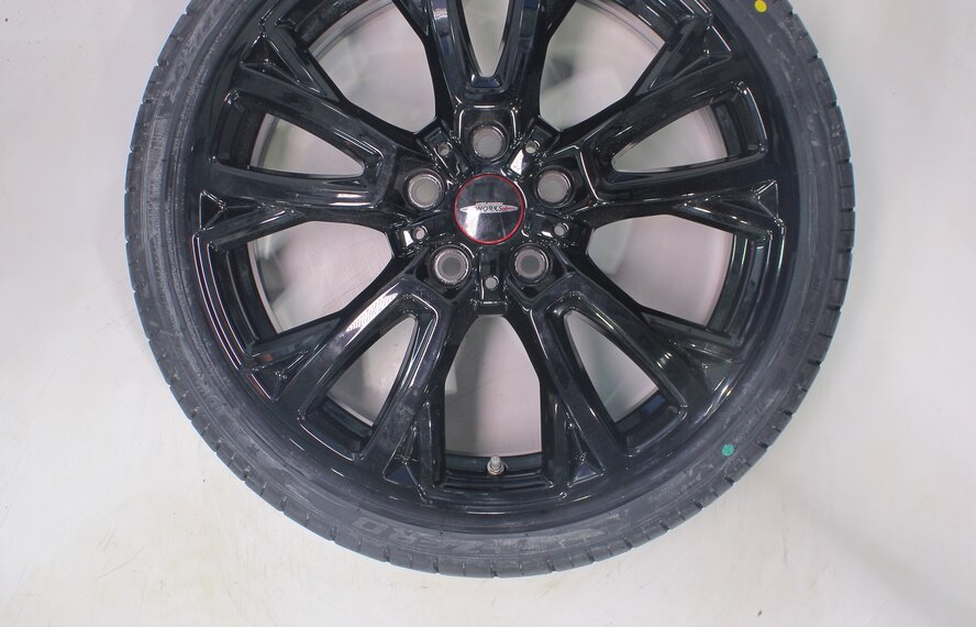 Mini Mini Cooper / S / One / Convertible F55 F56 F57 JCW902 18 inch rims Pirelli Runflat Summer Tires New Original