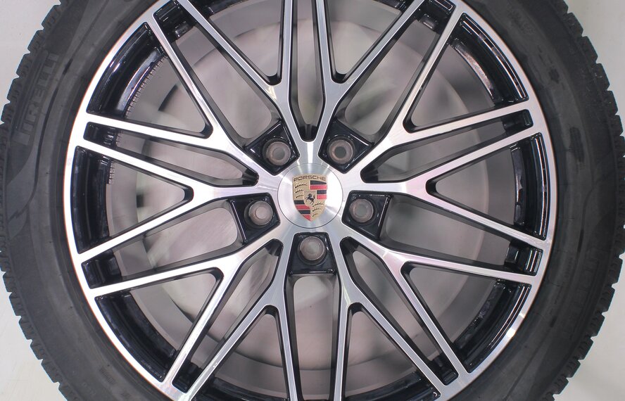 Porsche Porsche Cayenne E3 21 inch rims Pirelli Winter tires Original