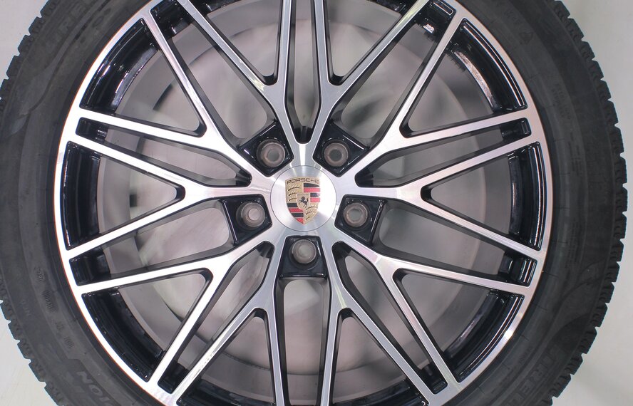Porsche Porsche Cayenne E3 21 inch rims Pirelli Winter tires Original