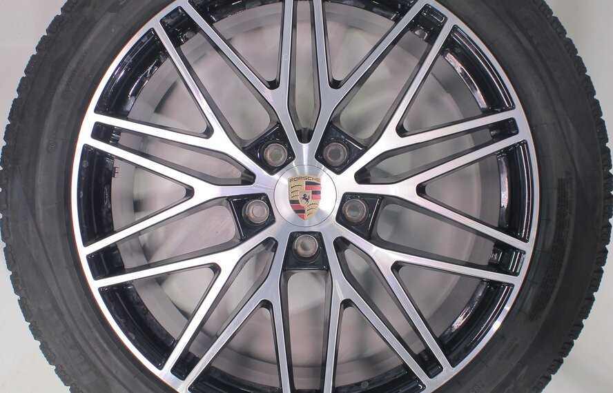 Porsche Porsche Cayenne E3 21 inch rims Pirelli Winter tires Original