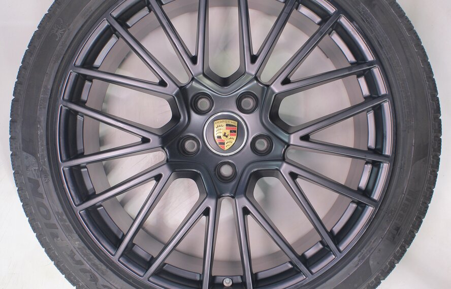 Porsche Porsche Cayenne E3 21 inch rims Pirelli Winter tires Original