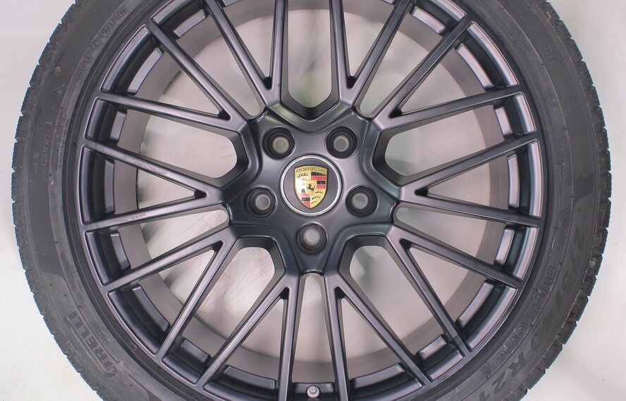 Porsche Porsche Cayenne E3 21 inch rims Pirelli Winter tires Original