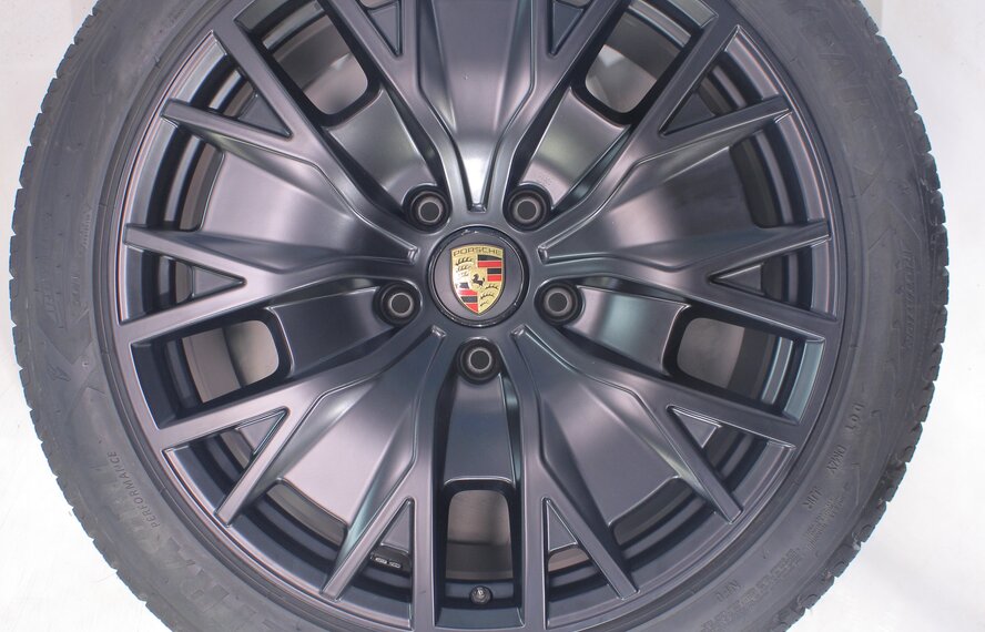Porsche Porsche Taycan 4S S Turbo 20 inch rims Goodyear Winter tires Original