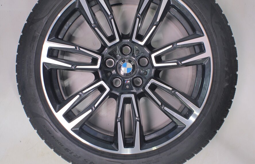 BMW BMW 5 series i5 G60 G61 935M 19 inch rims Pirelli Winter tires New Original