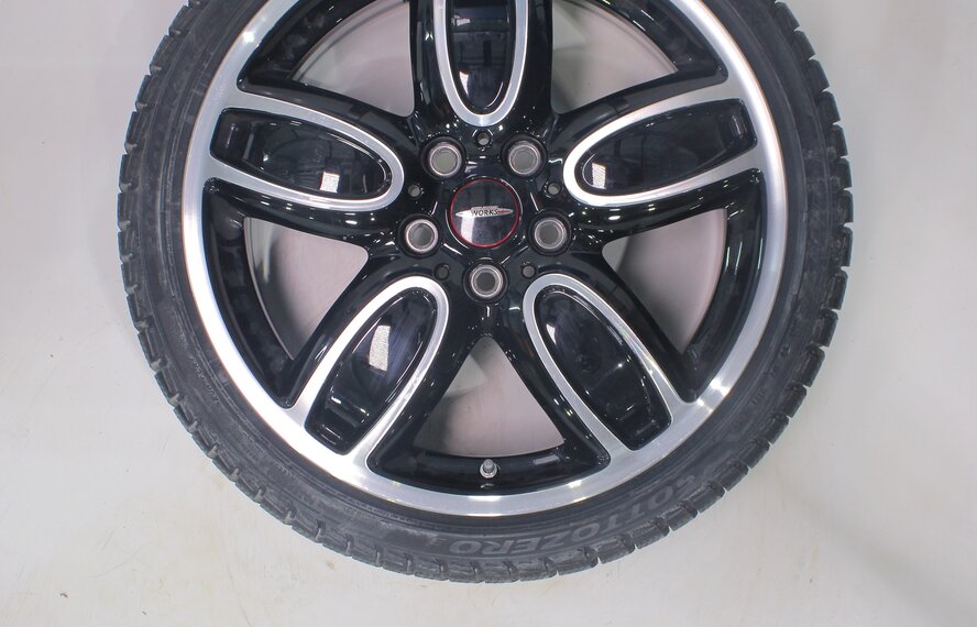 Mini Mini Cooper / S / One / Convertible F55 F56 F57 JCW509 18 inch rims Pirelli Runflat Winter tires New Original