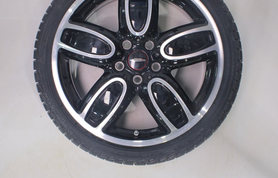 Mini Mini Cooper / S / One / Convertible F55 F56 F57 JCW509 18 inch rims Pirelli Runflat Winter tires New Original