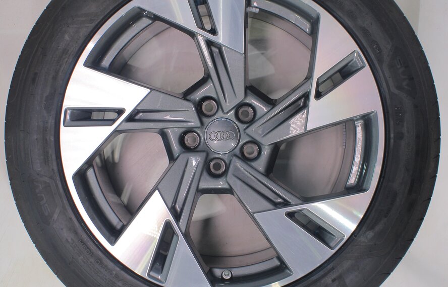 Audi Audi e-tron GE Q8 e-tron 20 inch wheels Goodyear Summer Tires Original
