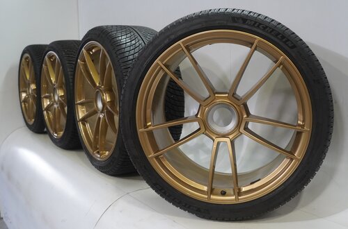 Porsche Porsche 911 992.1 GTS 20 & 21 inch wheels Michelin Winter Tires Original
