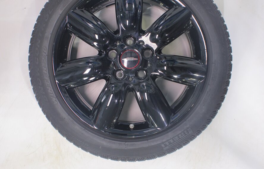 Mini Mini Clubman F54 528 17 inch rims Pirelli Winter tires Original