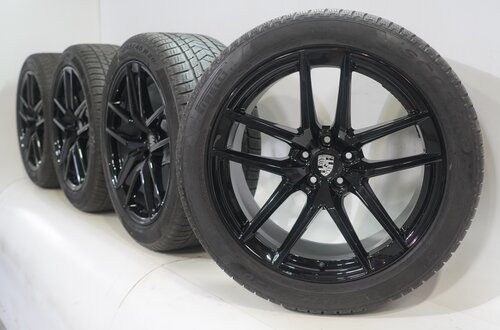Porsche Porsche Macan II + III 95B 20 inch rims Pirelli Winter tires Original