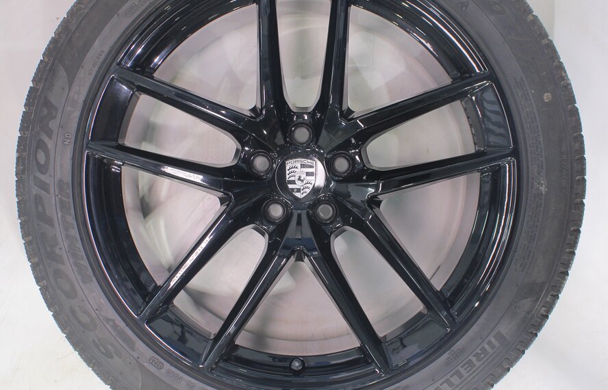 Porsche Porsche Macan II + III 95B 20 inch rims Pirelli Winter tires Original