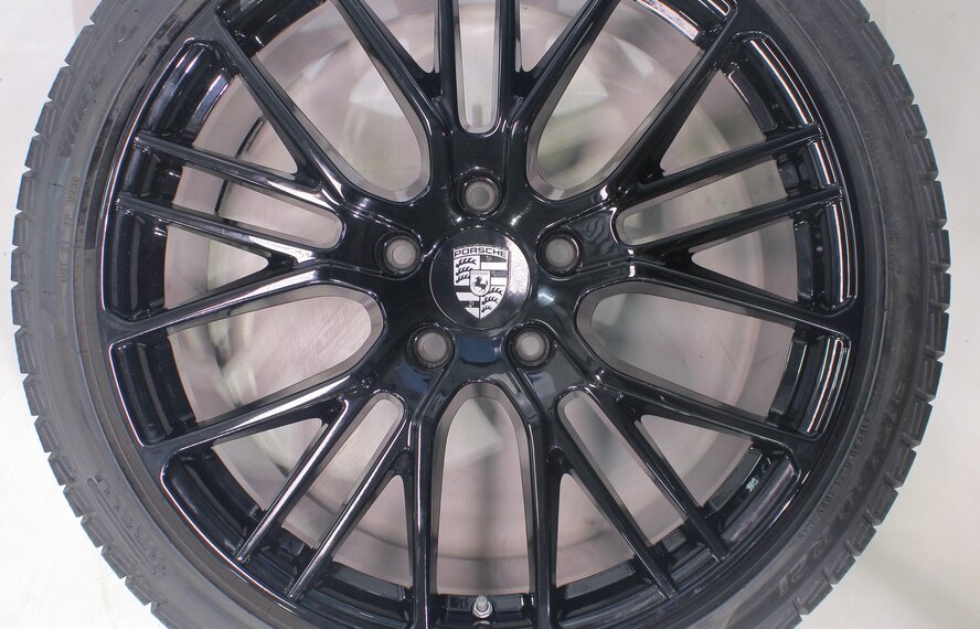Porsche Porsche Panamera 971 21 inch wheels Pirelli Winter Tires Original